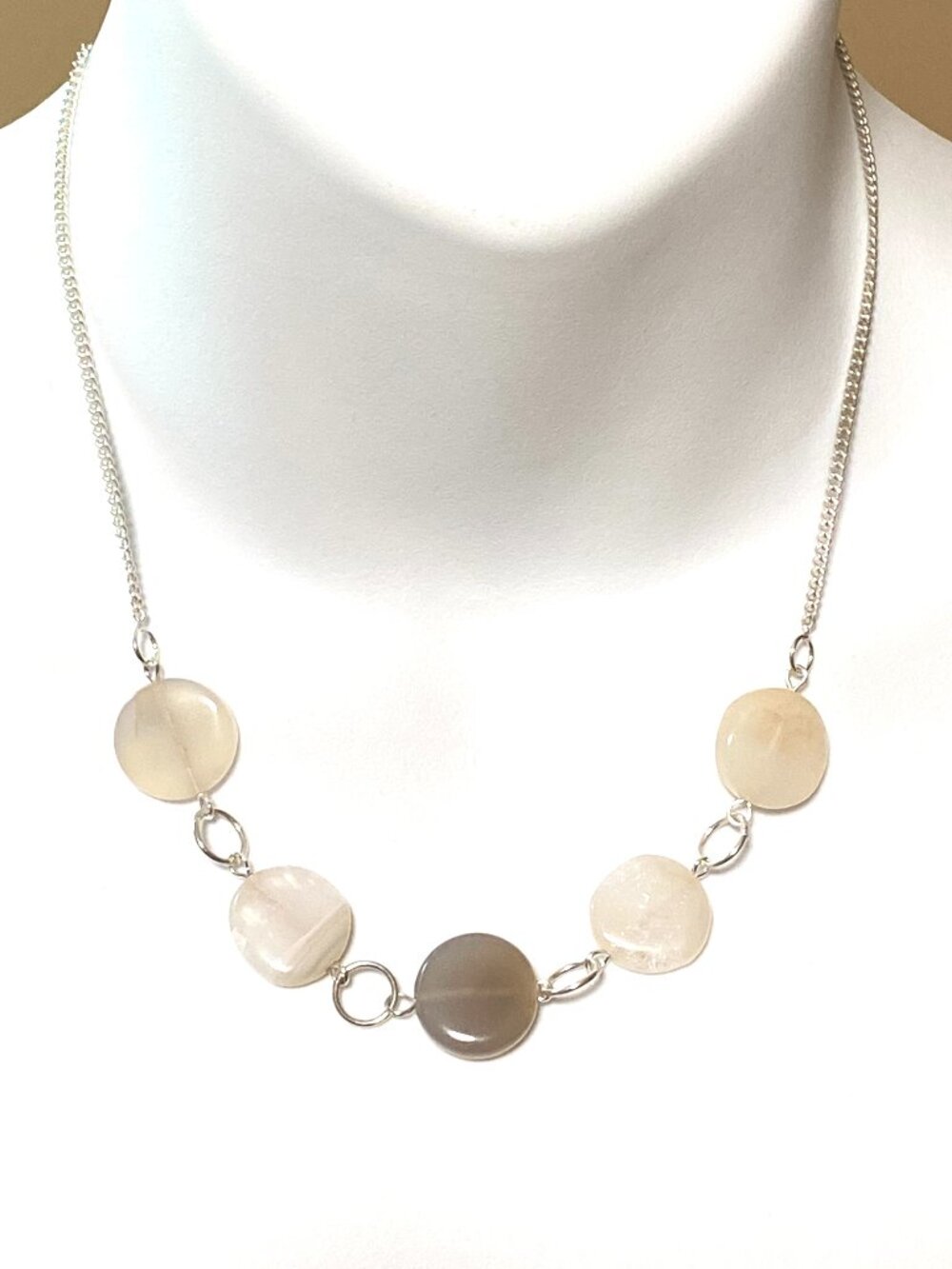 2/20$, Genuine Earthy Banded Agate Short Necklace, Natural Gemstone Bib Necklace